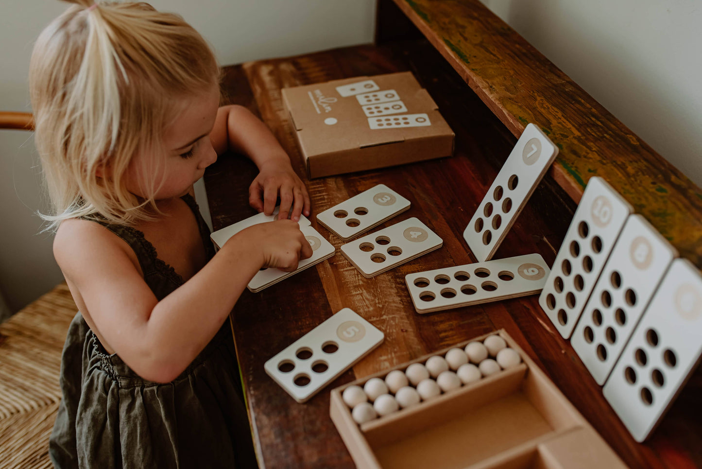 Numbers for learning to count, wooden blocks, montessori